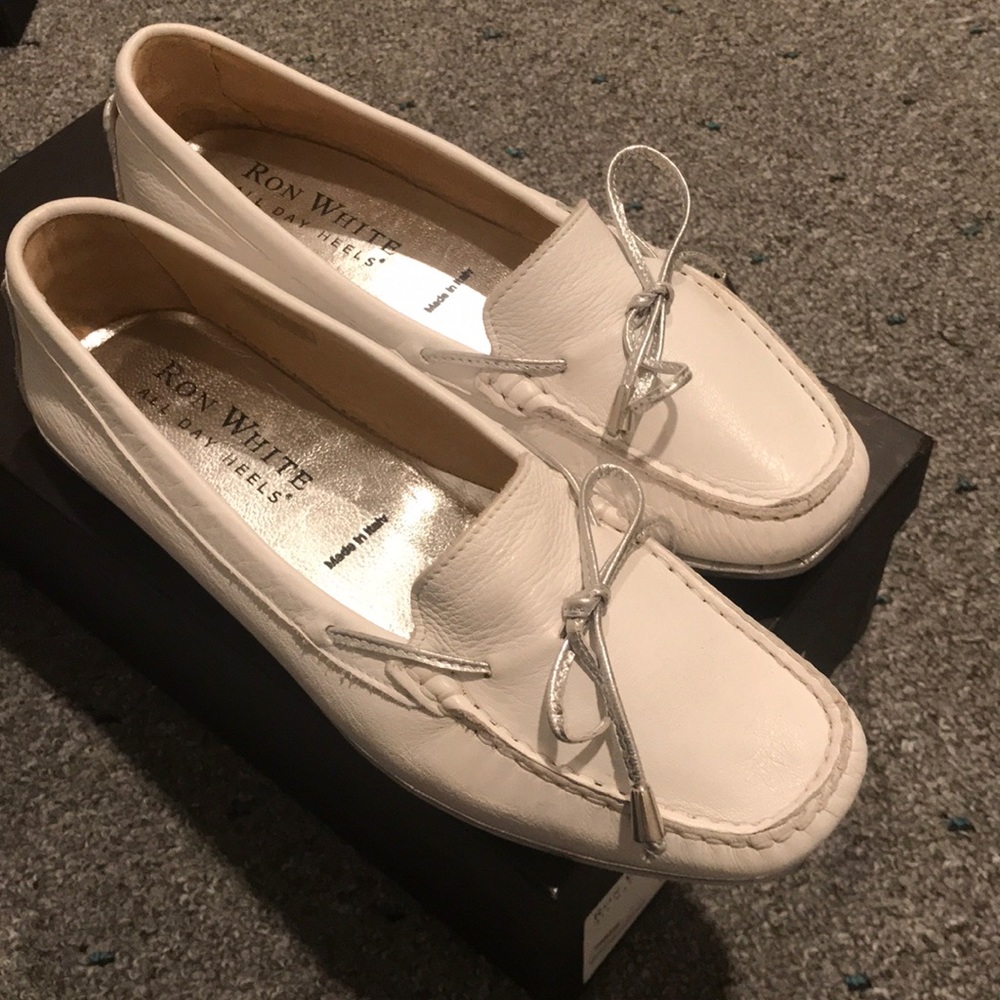 Almost new driving Mocs! So comfy!!
